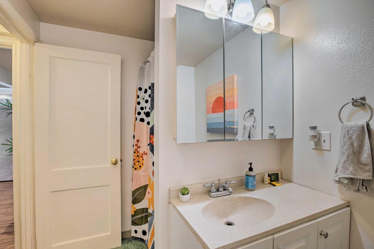 Rockaway Beach Condo - Beach Access Nearby! Luaran gambar